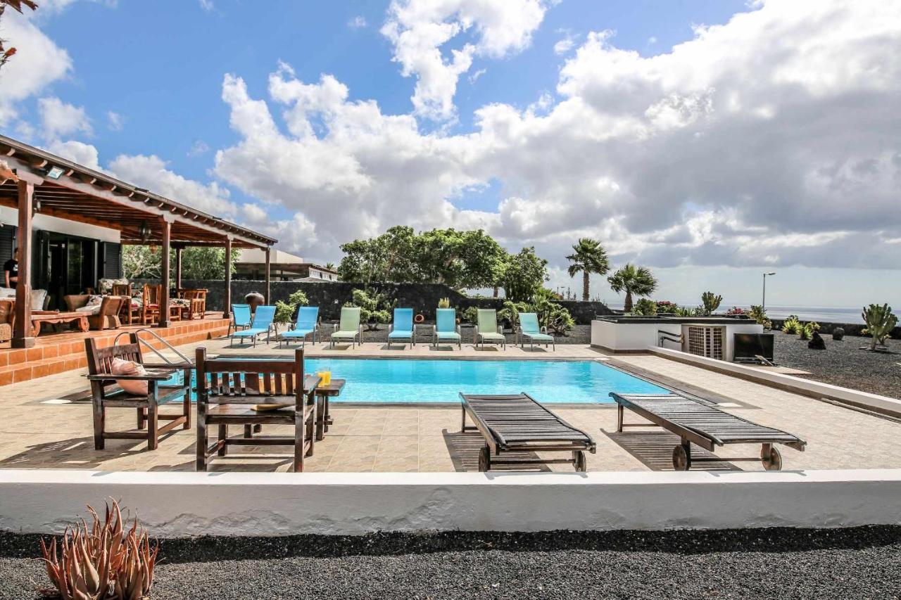 Villa Horizon Sunset Y Ocean Lanzarote Macher Bagian luar foto